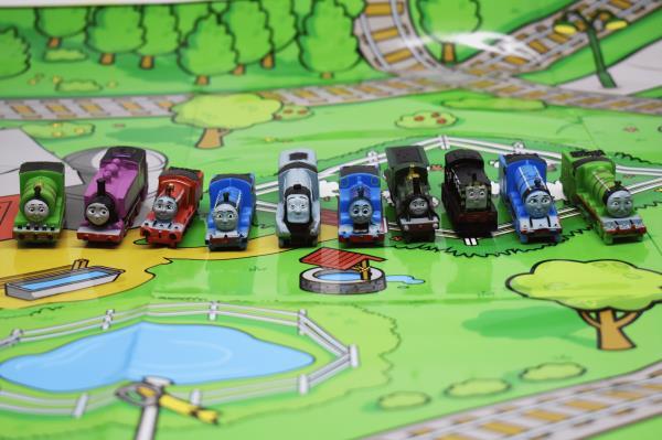 Thomas And Friends Board Book Set. 12 Books. Like New. Pick Up In Meadowlane Area, 77th And Vine Asap - Foto 2