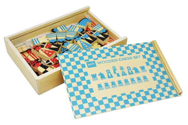 On the Move Wooden Chess Set