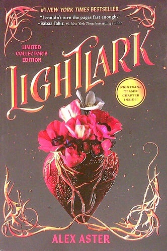 Lightlark (The Lightlark Saga, Bk. 1, Limited Collector's Edition)